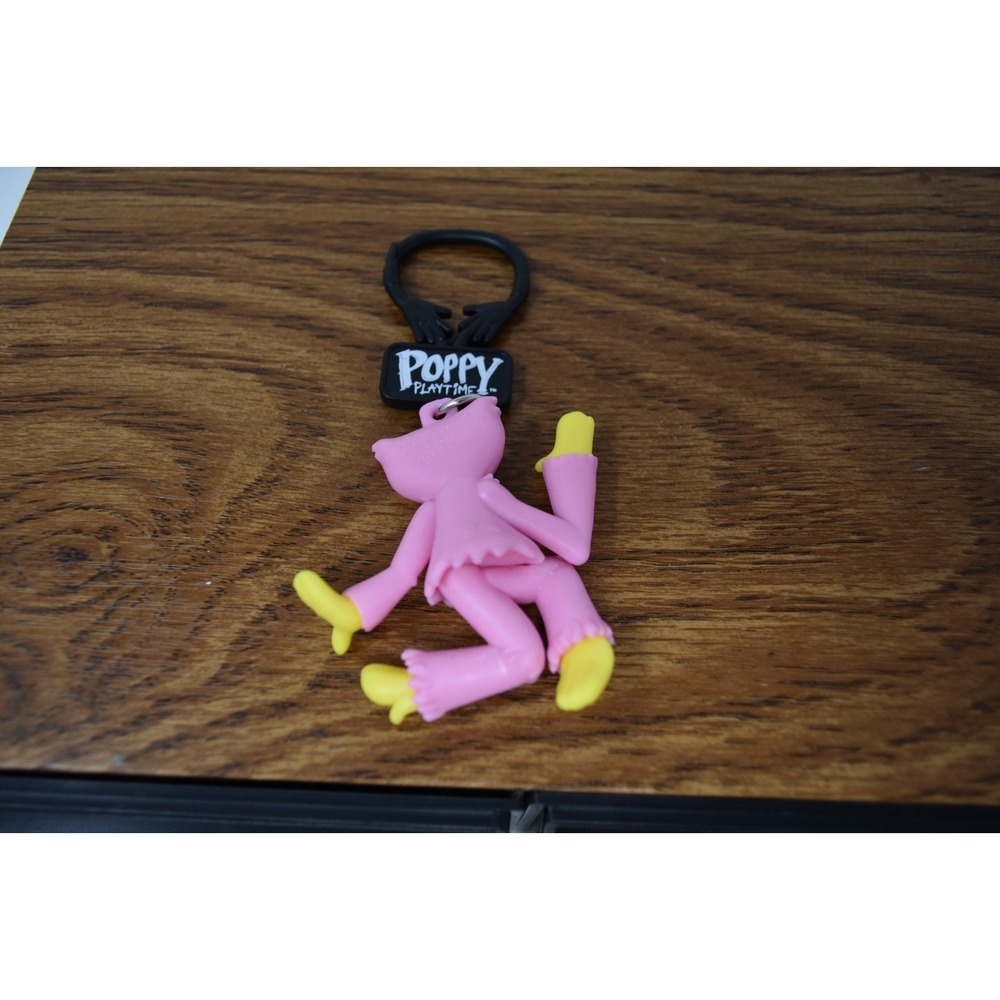 Poppy Playtime Kissy Missy Character Keychain Backpack Bag Clip Pink Monster - Picture 2 of 2